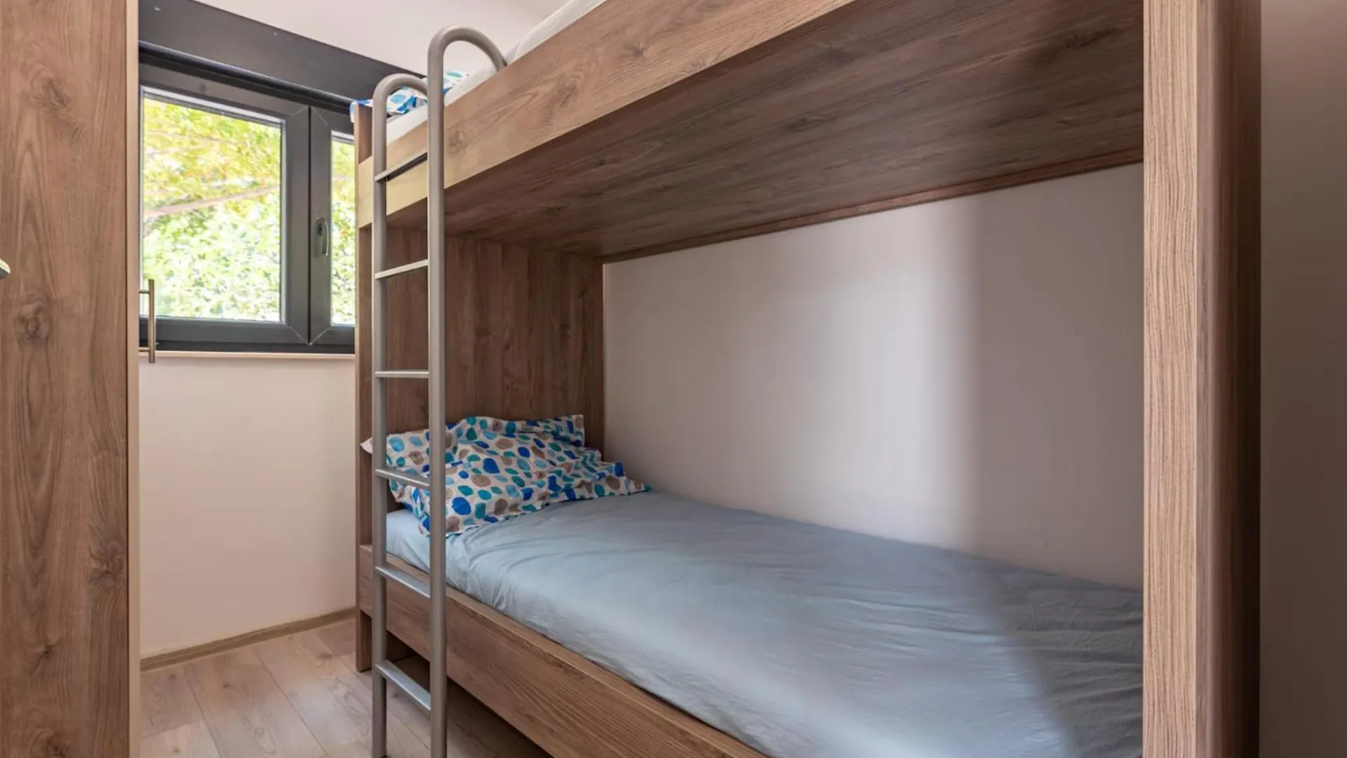 Apartment Apartmani Curic Beachfront Pag Town Croatia