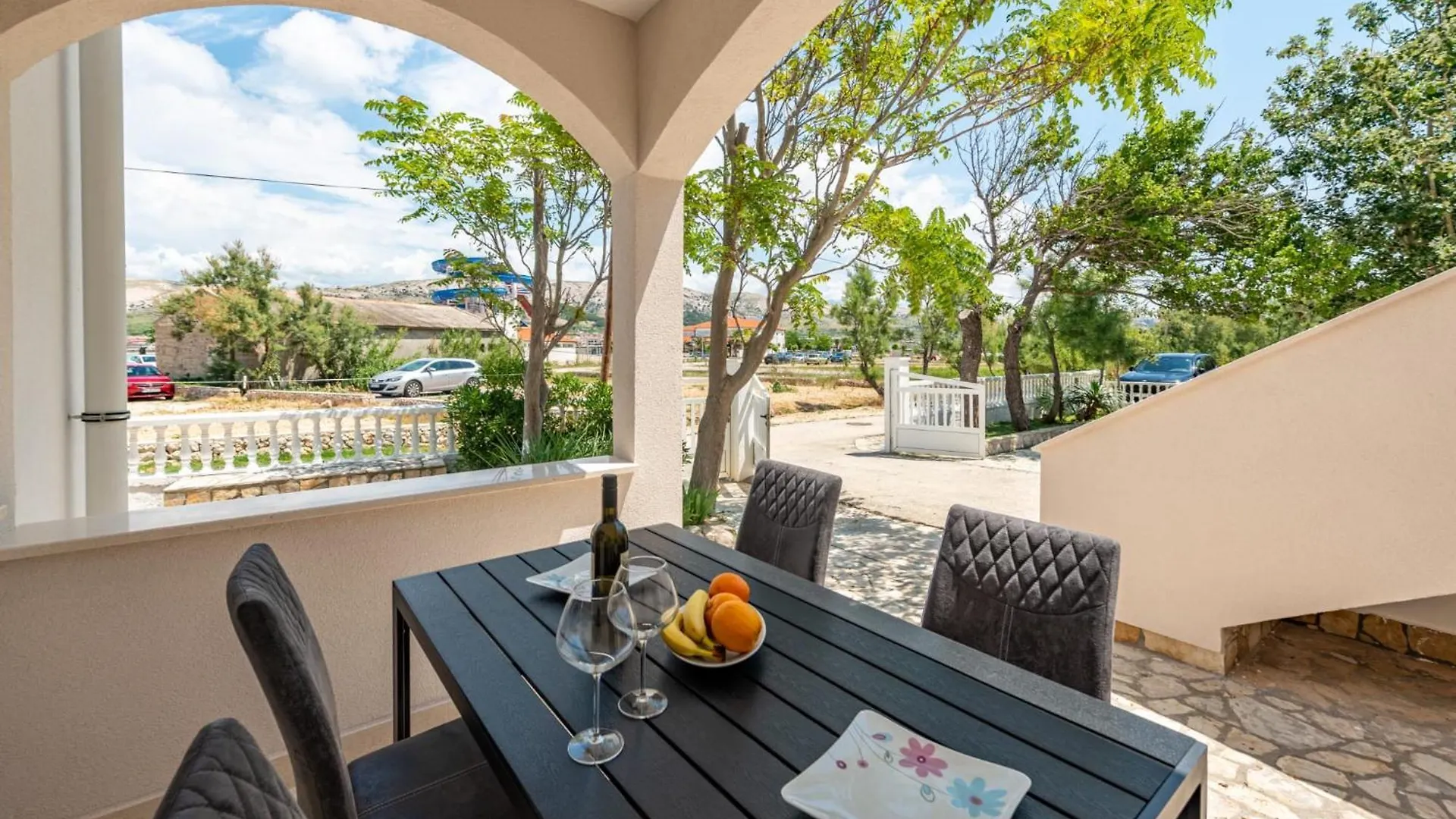 Apartment Apartmani Curic Beachfront Pag Town