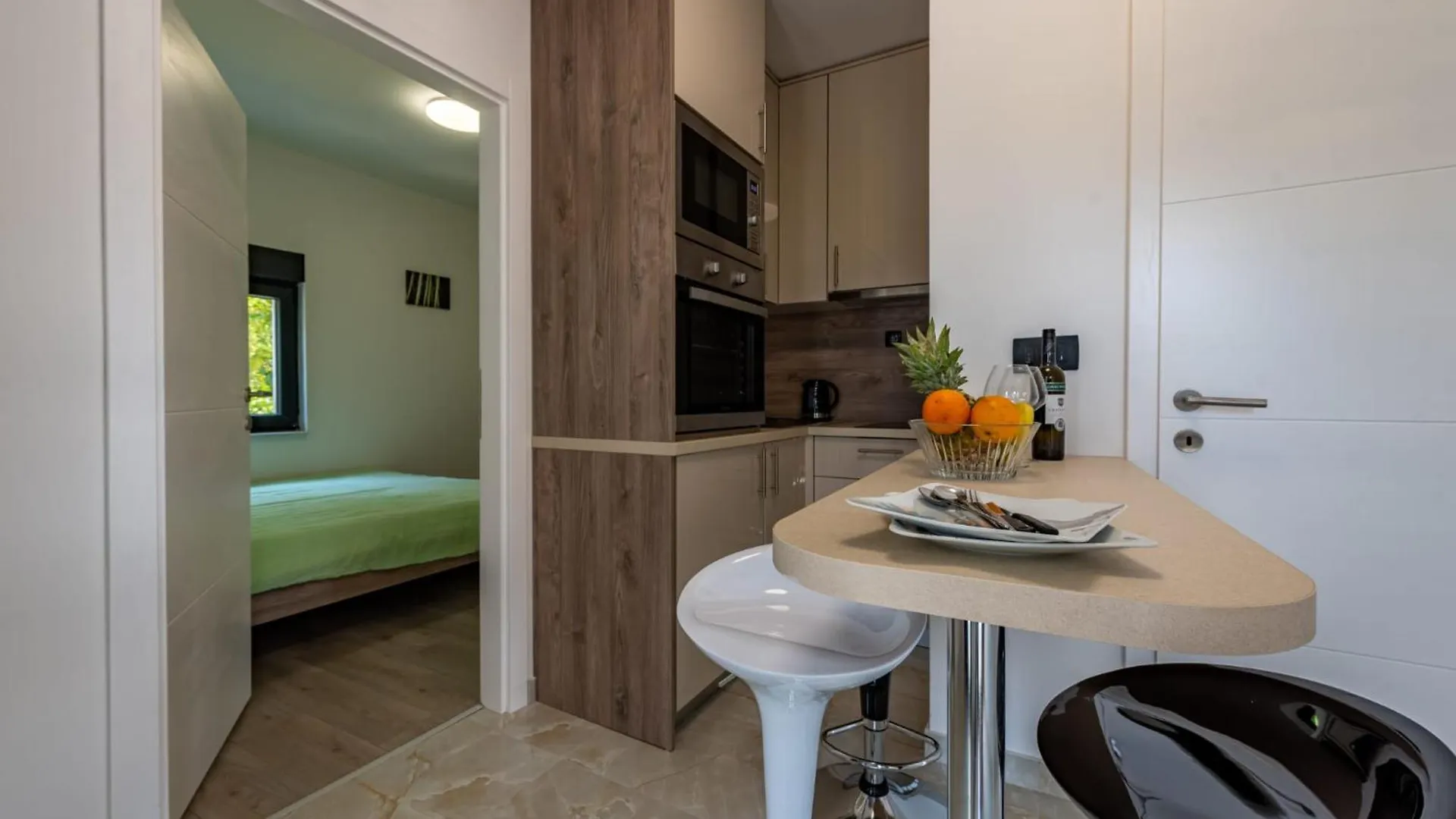 Apartmani Curic Beachfront Pag Town Croatia